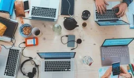 Devenir community manager en freelance : mode d’emploi