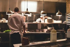 Tout savoir sur l’affichage obligatoire en restaurant en 2025