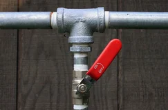 Devenir plombier : formations, démarches, salaire