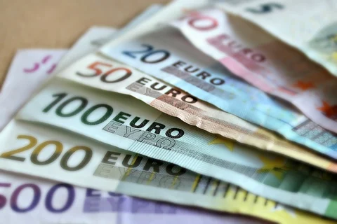 Ouvrir un compte bancaire professionnel : mode d'emploi (2025)