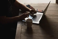 Devenir développeur web : le guide complet du freelance