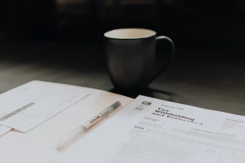 Cession de parts sociales : la notice complète (2025)
