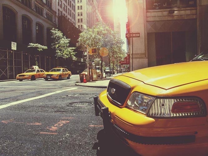 Image fiches-pratiques/chauffeur-vtc-transport/ce-quil-faut-savoir-avant-de-devenir-chauffeur-de-taxi/