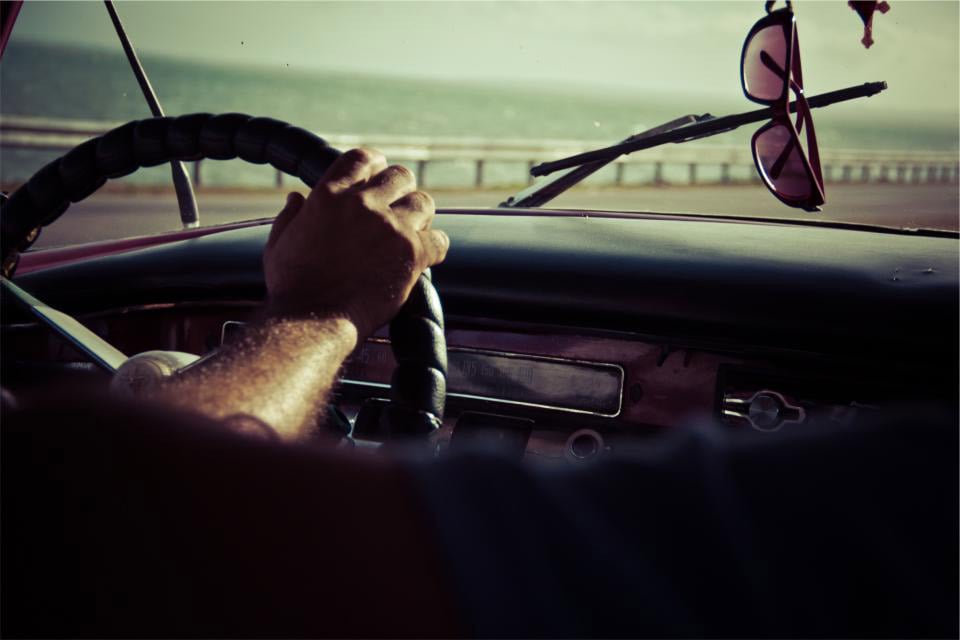 Image fiches-pratiques/chauffeur-vtc-transport/chauffeur-vtc-pourquoi-choisir-la-sasu/