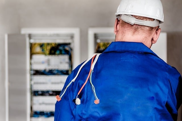 Image fiches-pratiques/devenir-travailleur-independant/devenir-electricien-independant/