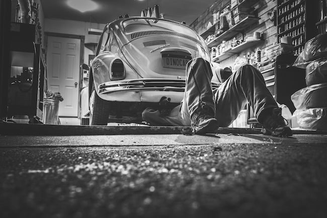 Image fiches-pratiques/metiers-automobile/devenir-mecanicien-auto-formation/