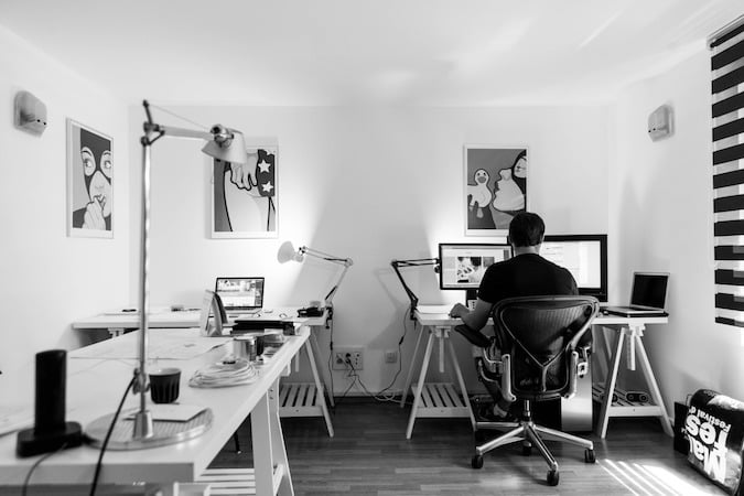 Image fiches-pratiques/vie-des-entreprises/statuts-sarl-automatisation-documentaire-et-approche-open-source/